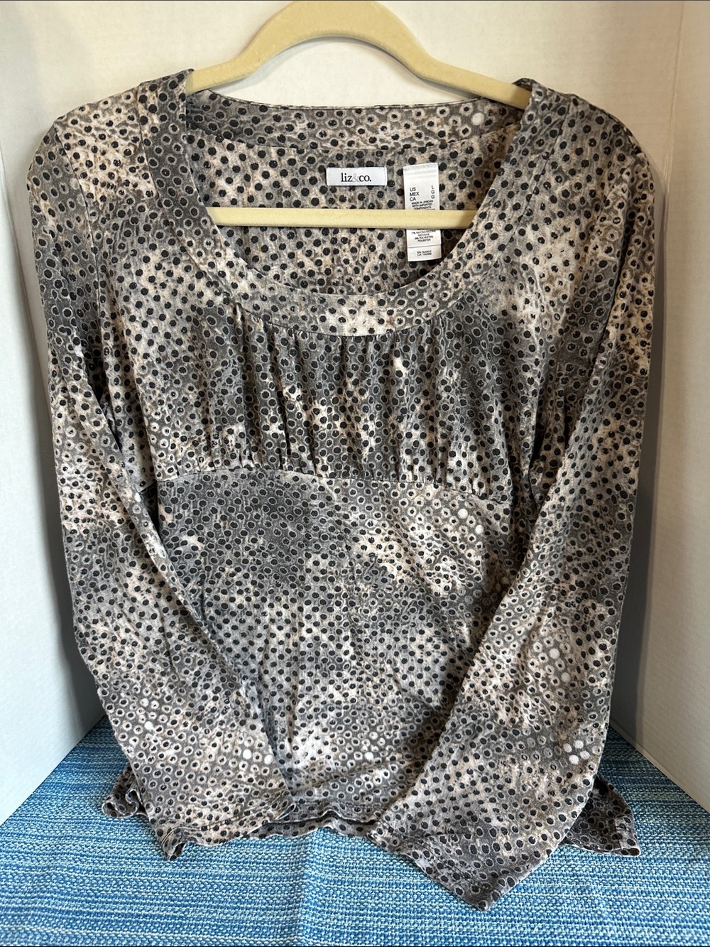 liz & co. Taupe and Black Dot Scoop-Neck Long Sleeve Top